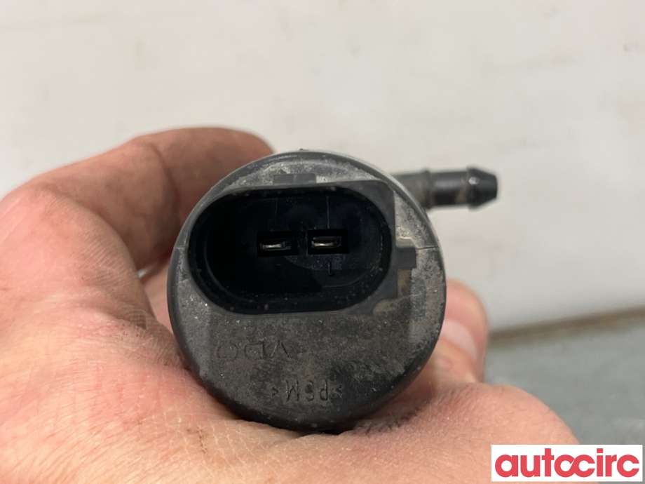 Spylerpumpe foran til BMW 5-Serie 2010-2017 (F10/F11) (F10/F11) (BMW|67126934160|)