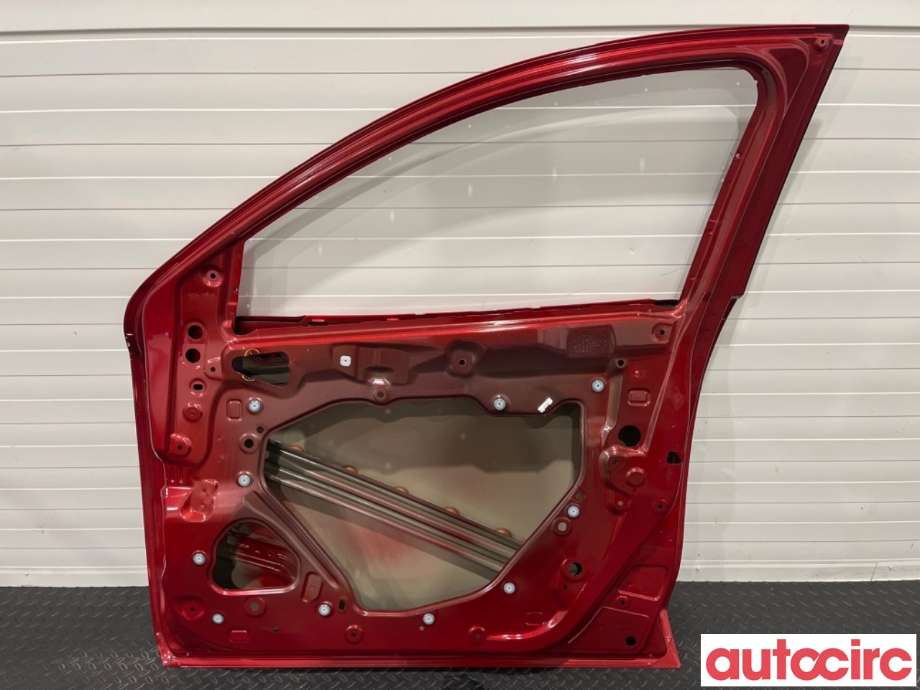 Dør høyre foran til Mazda 2 2015-2019 (Type III, Fase 1)  (MAZDA|DBY0-58-02XD|)