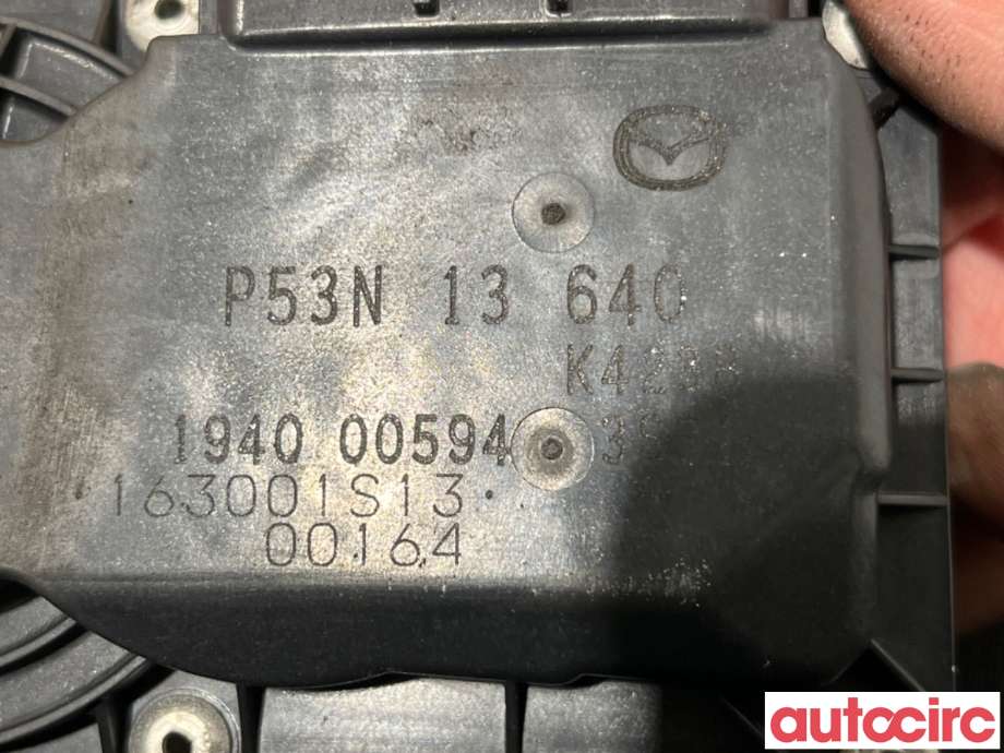 Spjeldhus til Mazda 2 2015-2019 (Type III, Fase 1) (MAZDA|P501-13-640||P53N13640)
