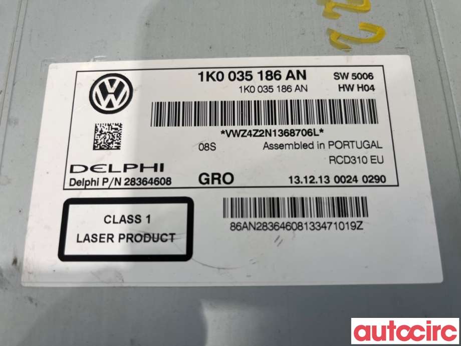 Bilstereo til VW Amarok 2010-2016 (Type I, Fase 1)  (VOLKSWAGEN|1K0057187NX|28364608|1K0035186AN)