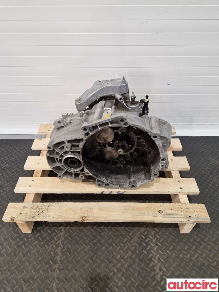 Girkasse manuell 6-trinn til VW Passat 2011-2015 (B7) (B7) (VOLKSWAGEN|02Q300013P|NFV|02Q300013PX)
