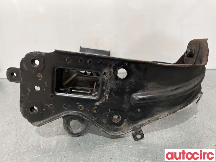 Diverse deler til Mercedes E-Klasse 2002-2006 (Fase 1) (W211) (W211) (MERCEDES|A2116201495|)