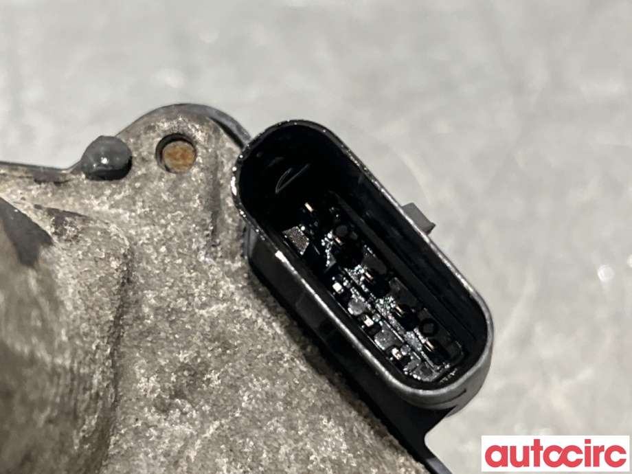 Spjeldhus til Hyundai i40 2012-2017  (HYUNDAI|351002A900|5WY9174D|35100-2A900)