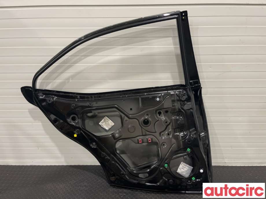 Dør venstre bak til Lexus IS 2013-2020 (Type III) (XE30) (XE30) (LEXUS|6700453070|)