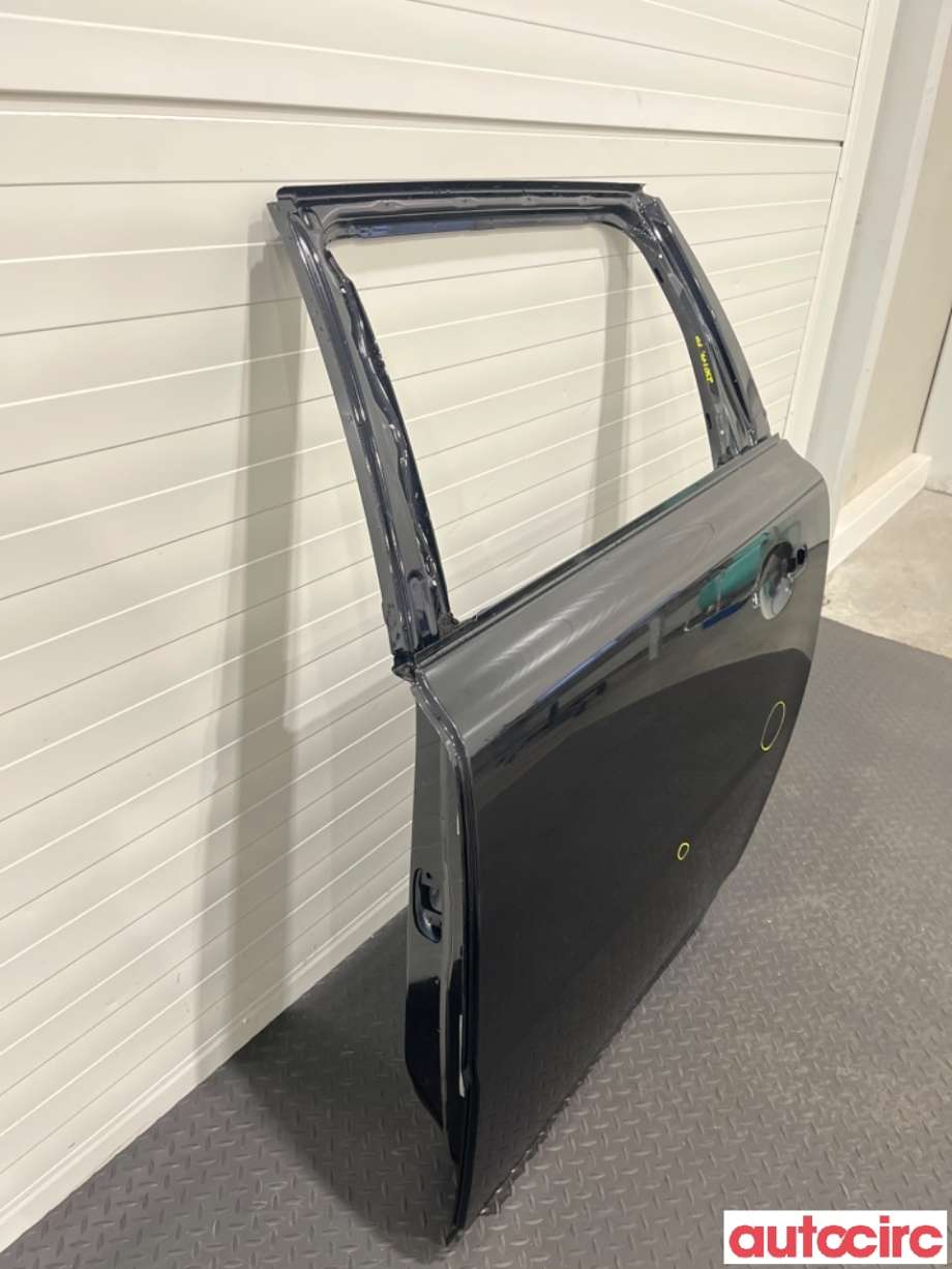 Dør venstre bak til Volvo XC70 2008-2013 (Type II, Fase 1)  (VOLVO|31335625|)
