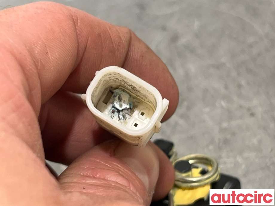 Dørhåndtak utv venstre foran til Mazda CX-5 2012-2017 (Type I)  (MAZDA|KD47-59-41XG||KD53-59-42XA)