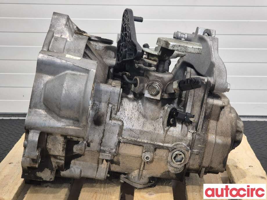 Girkasse manuell 6-trinn til VW Touran 2010-2015 (Type I, Fase 3)  (VOLKSWAGEN|02S300047AX|MFR|02S300047A)