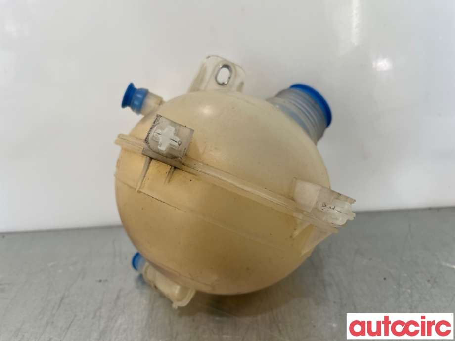 Ekspansjonstank til Toyota Proace 2013-2016 (Type I)  (TOYOTA|SU001A0214|)