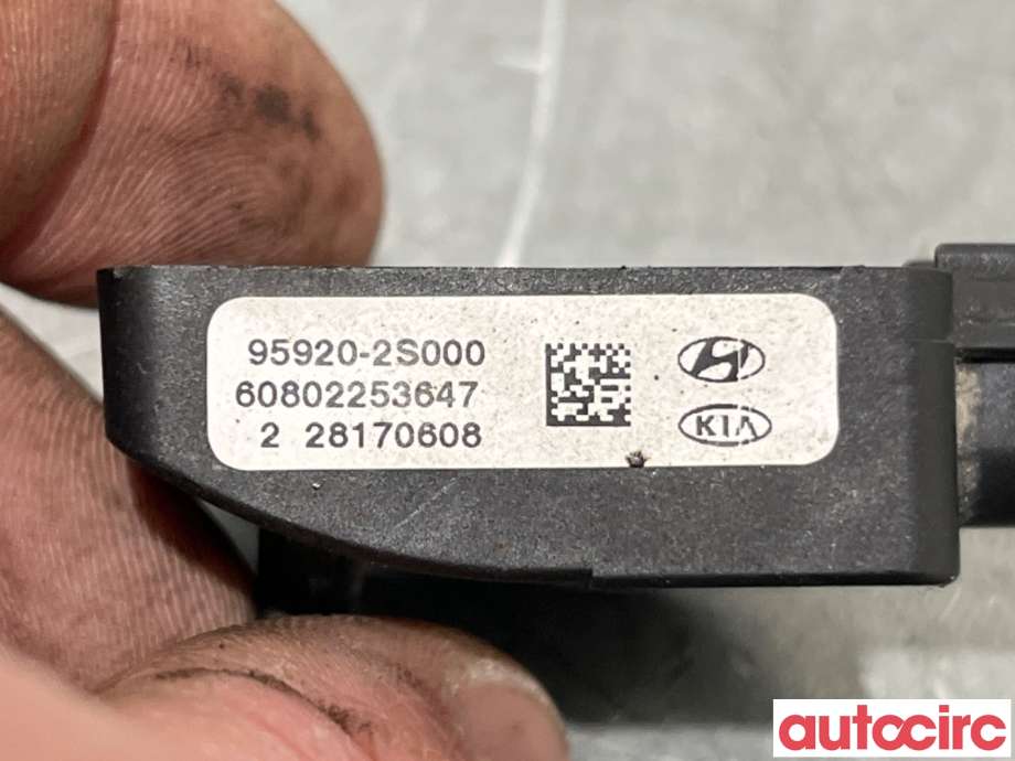 Airbag sensor høyre til Kia Sportage 2010-2016 (Type III)  (KIA|959202S000||95920-2S000)