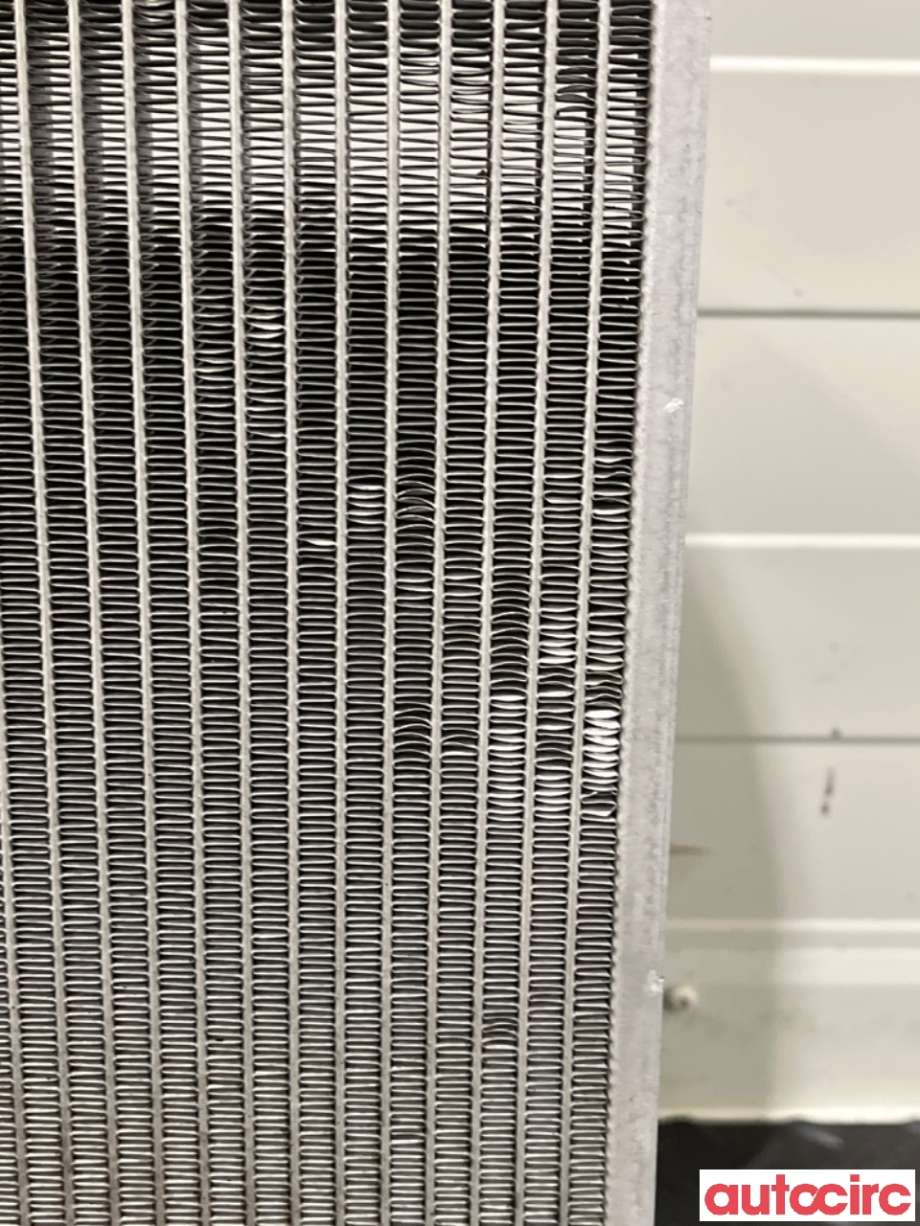 Radiator (automat gir) til Suzuki Vitara 2015-->> (Type IV)  (SUZUKI|17700-54P10|)