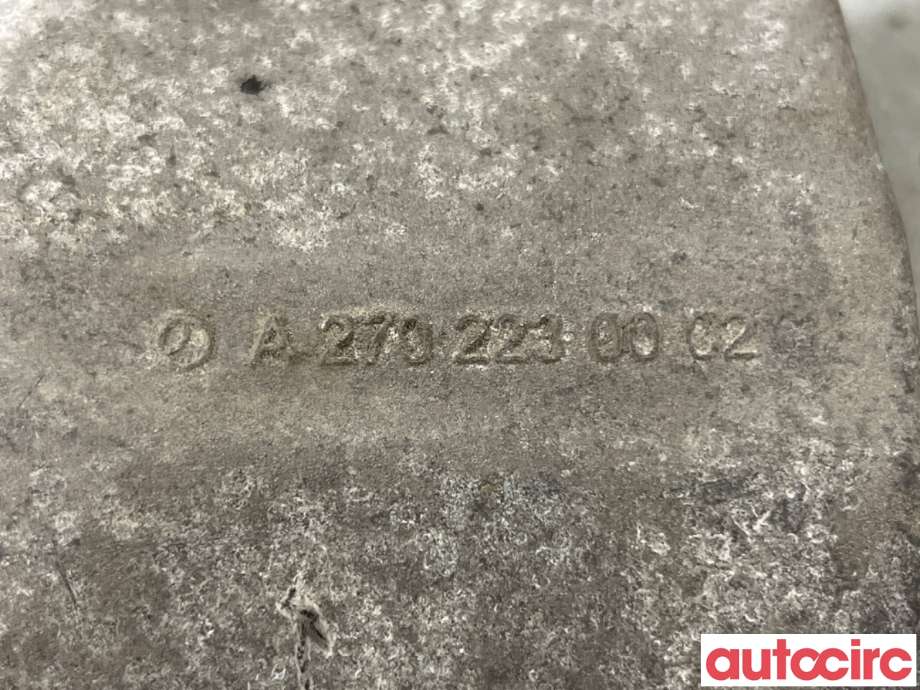 Motorfeste til Mercedes CLA 2013-2019 (C117) (C117) (MERCEDES|A2702200006||A2702230002)