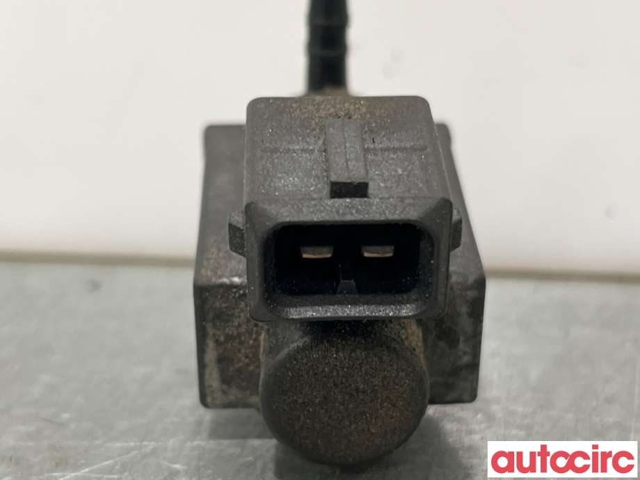 Vakuumventil til BMW 5-Serie 2010-2017 (F10/F11) (F10/F11) (BMW|11747810831|70231800|7810831)