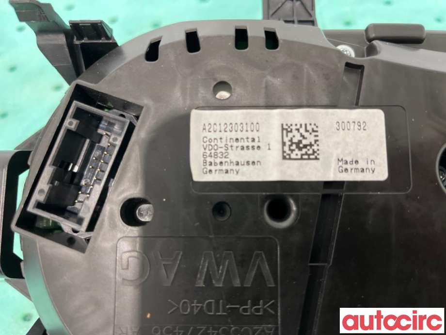 Instrumentpanel til VW e-Golf 2017-2020 (Fase 2)  (VOLKSWAGEN|5G1920754C|A2C12303100)