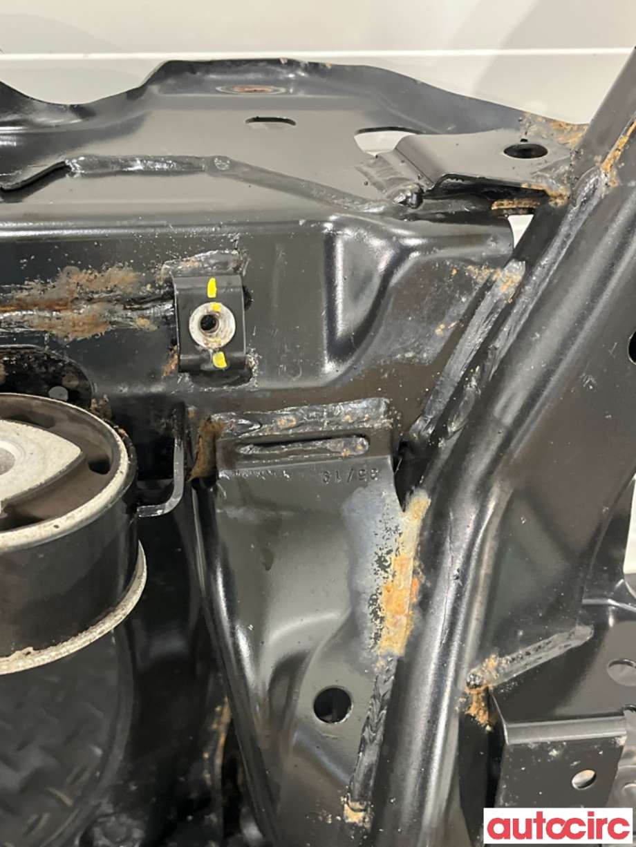 Travers bak til Volvo V60 / V60 CC 2018-->> (Type II)  (VOLVO|32292935|)