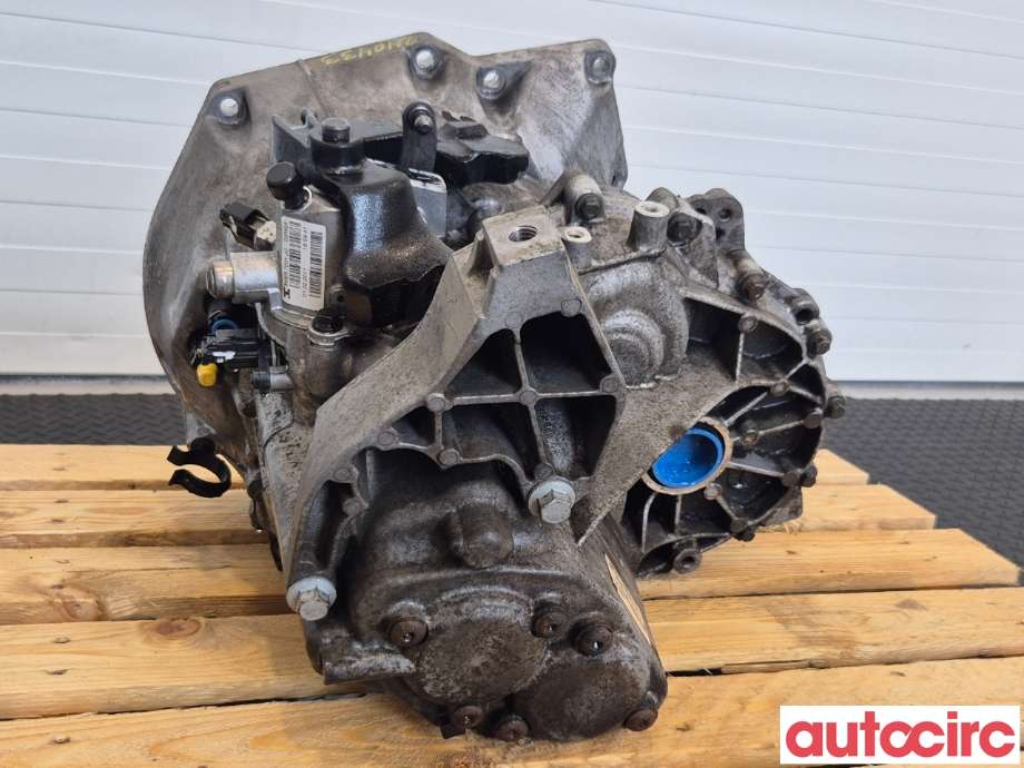 Girkasse manuell 6-trinn til Ford Focus 2011-2014 (Type III, Fase 1)  (FORD|2255835|AV6R-7002-KK|AV6R-7002-KF)