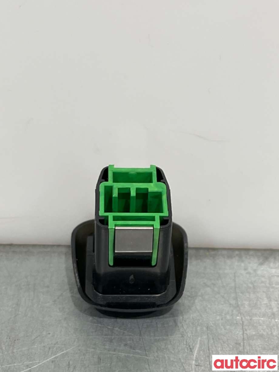Diverse deler til Volvo XC70 2008-2013 (Type II, Fase 1)  (VOLVO|8691913|)