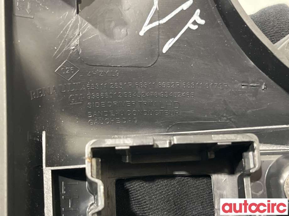 Diverse deler til Opel Vivaro B 2014-2019  (OPEL|93452465|93868012|683112651R)