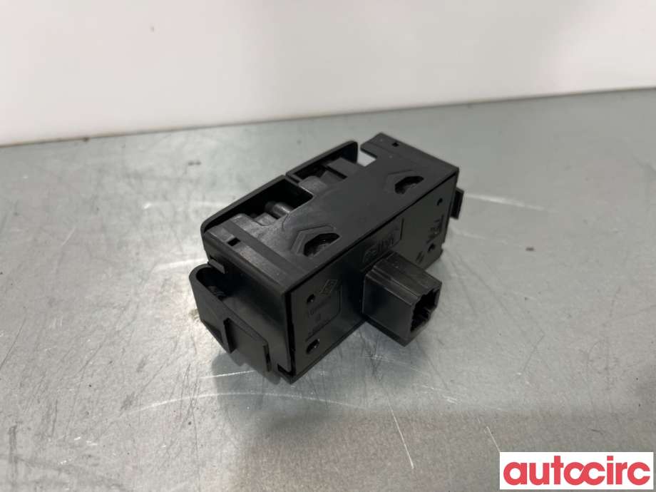 Bryter nødblink til Opel Vivaro B 2014-2019  (OPEL|93452316|)