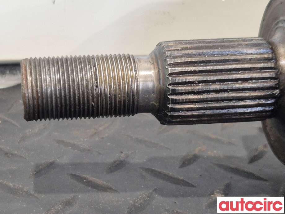 Drivaksel høyre foran til Ford Kuga 2008-2012 (Type I)  (FORD|1683584||8V41-3B436-AD)