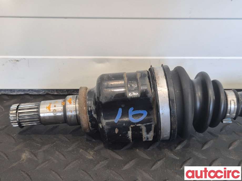 Drivaksel høyre foran til Toyota Avensis 2009-2015 (Type III, Fase 1)  (TOYOTA|4341005450||4341005451)
