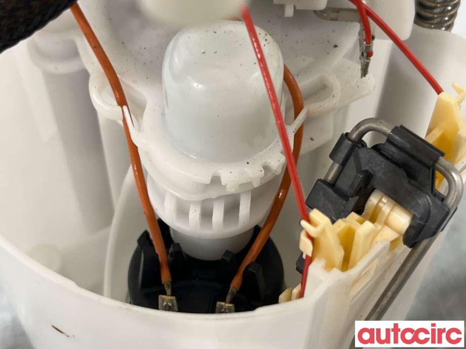 Bensinpumpe elektrisk til Ford Transit Courier 2018-2023 (Type I, Fase 2)  (FORD|2380126||LK21-9H307-AA)