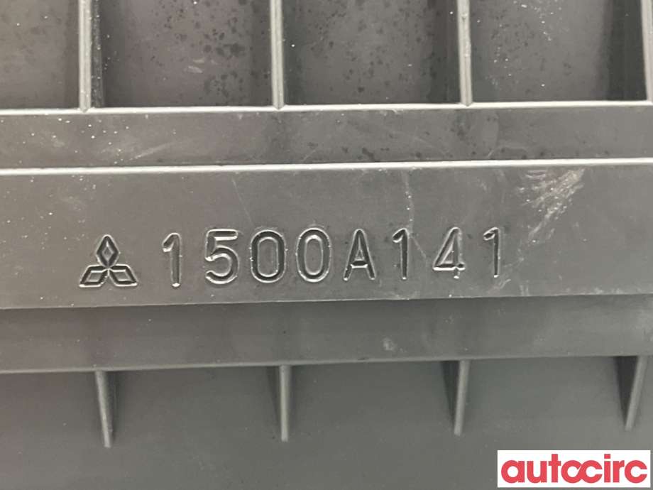 Luftfilterboks til Mitsubishi Pajero 2007-2016 (Type IV, Fase 1)  (MITSUBISHI|MR404841||1500A141)