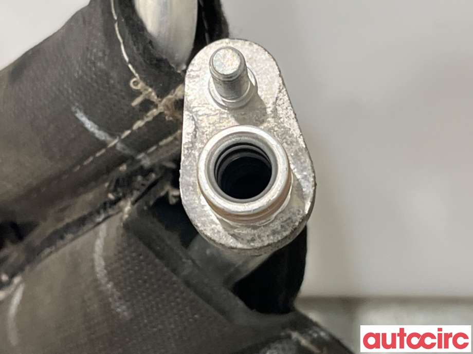 Aircondition rør til Peugeot 208 2019-->> (Type II)  (PEUGEOT|9826918180|)