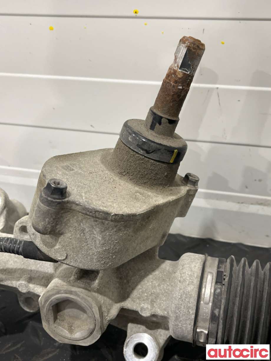 Tannstang elektrisk til Tesla Model 3 2018-2023 (Fase 1)  (TESLA|1044832-00-B||1044832-00-F)