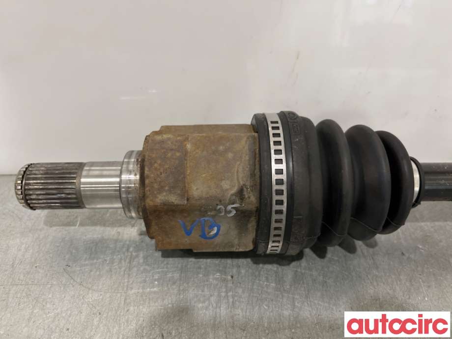 Drivaksel venstre bak til Hyundai Ix35 2010-2015 (HYUNDAI|496003J000|)