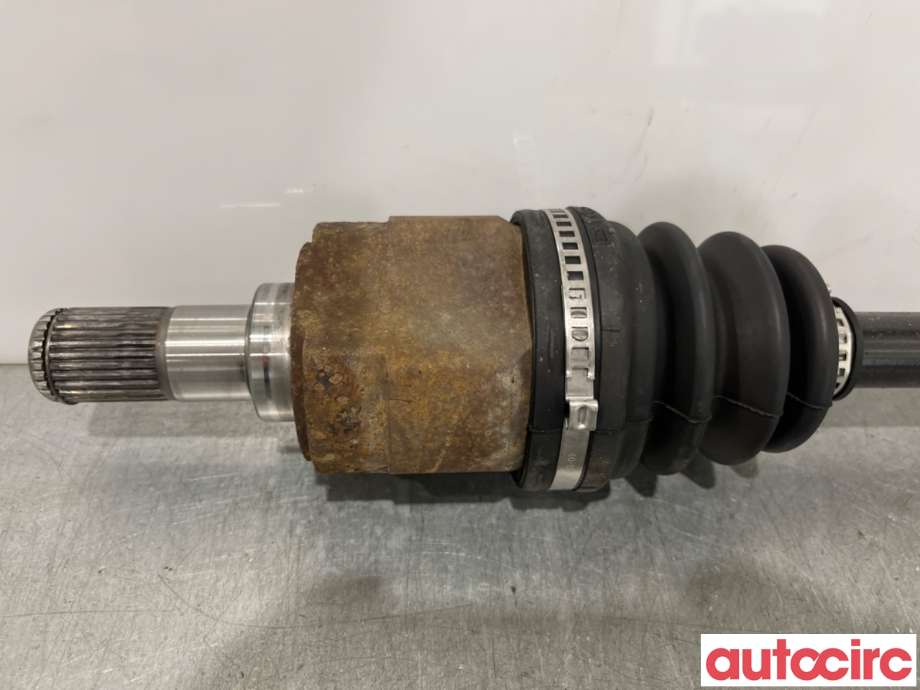Drivaksel høyre bak til Hyundai Ix35 2010-2015 (HYUNDAI|496003J000|)