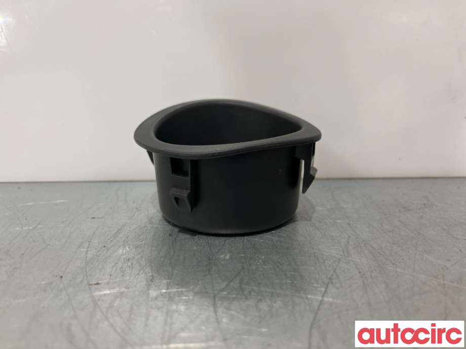 Dashbord koppholder til Opel Vivaro B 2014-2019  (OPEL|93452482|684308225R)