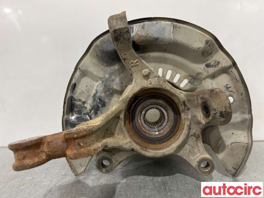 Hjulspindel høyre foran til Toyota Urban Cruiser 2009-2014  (TOYOTA|4321152050|)