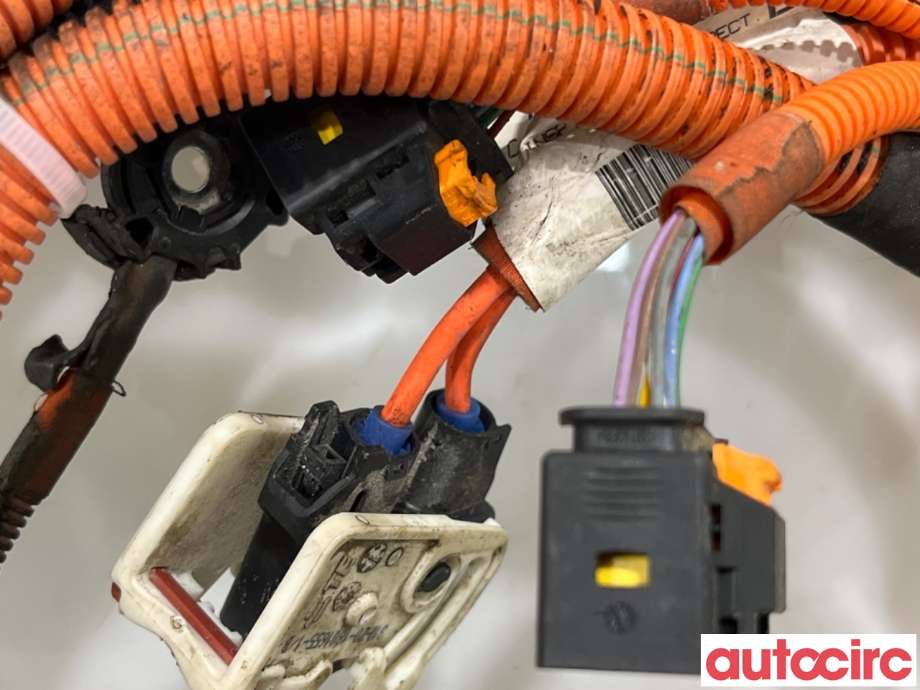 Kabel høy volt (HV) hybrid til Peugeot 2008 2019-->> (Type II)  (PEUGEOT|9831921780|)
