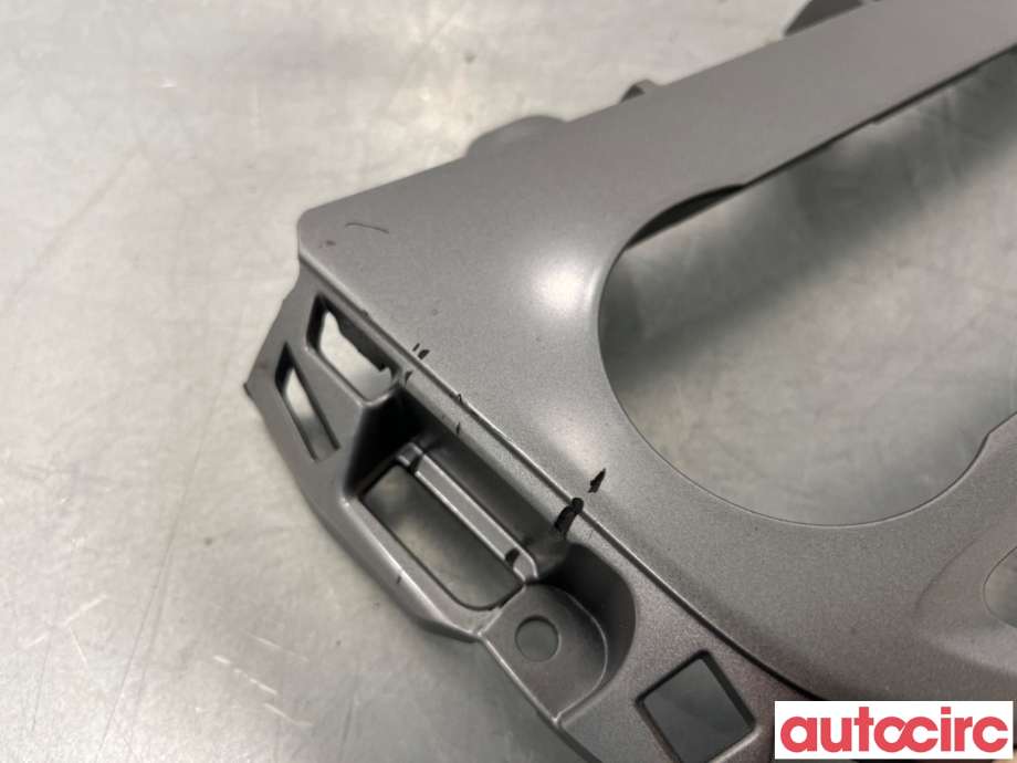 Diverse deler til Ford Focus 2011-2014 (Type III, Fase 1)  (FORD|1835483||BM51-18522-BFW)