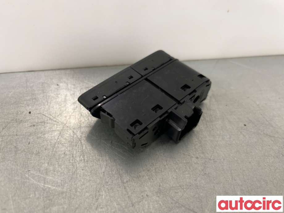 Bryter diverse til Ford Focus 2011-2014 (Type III, Fase 1)  (FORD|1696453||AM5T14B436FB)