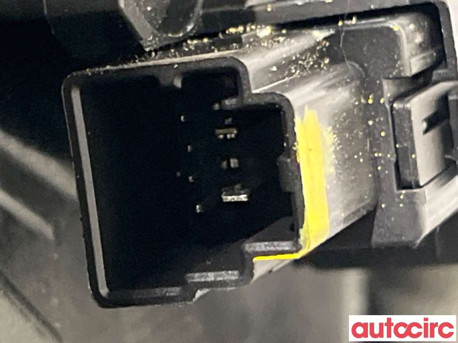 Ruteheis høyre bak til Volvo V40 2012-2019  (VOLVO|31378401|)
