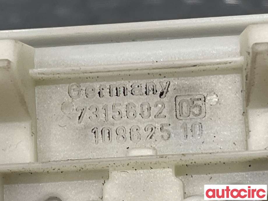 Bakluke/bakdør håndtak til BMW i3 2013-2022  (BMW|51247315602||7315602)