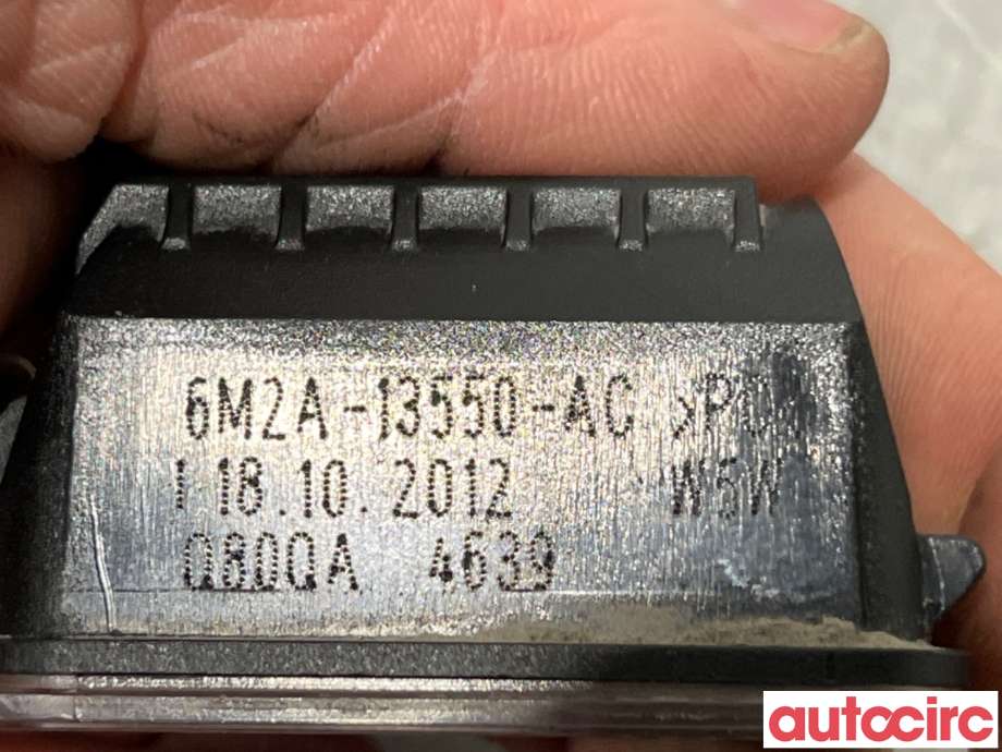 Skiltlys til Ford Fiesta 2013-2017 (Type VI, Fase 2)  (FORD|5105886||6M2A-13550-AC)