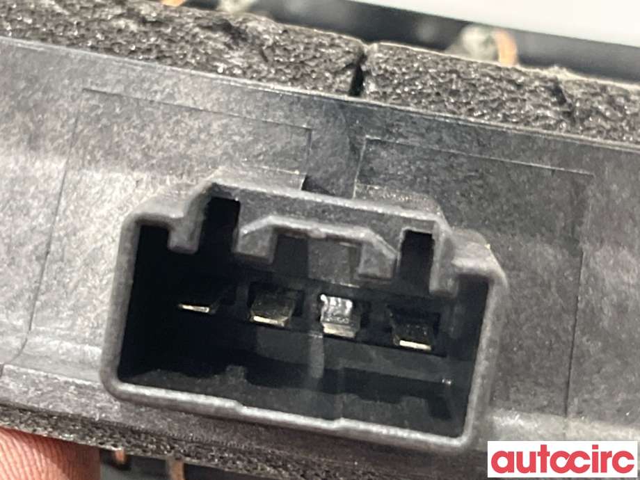 Bilstereo høyttaler til Ford Fiesta 2013-2017 (Type VI, Fase 2)  (FORD|1678271||AA6T-18808-GA)
