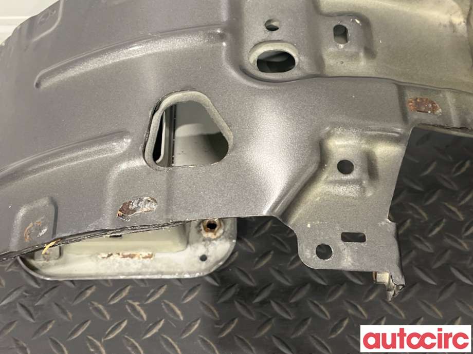 Støtfangerforsterkning foran til Ford Transit Courier 2018-2023 (Type I, Fase 2)  (FORD|2379886|LK21-V109A26-BB|)