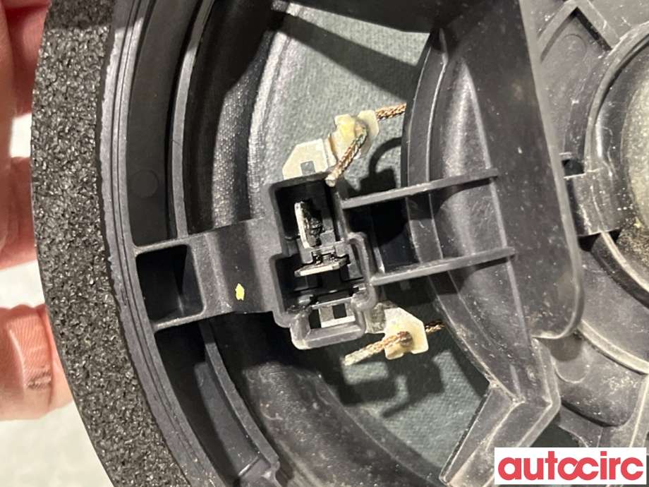 Bilstereo høyttaler til Suzuki SX4 S-CROSS 2013-->> (Type II) (SUZUKI|39102-86R00|)