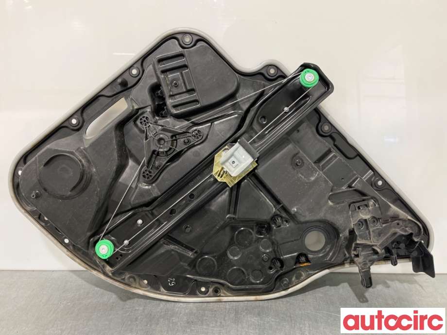 Ruteheis til Mercedes GLC 2015-2022 (X253) (X253) (MERCEDES|A2537307902||A2535409809)
