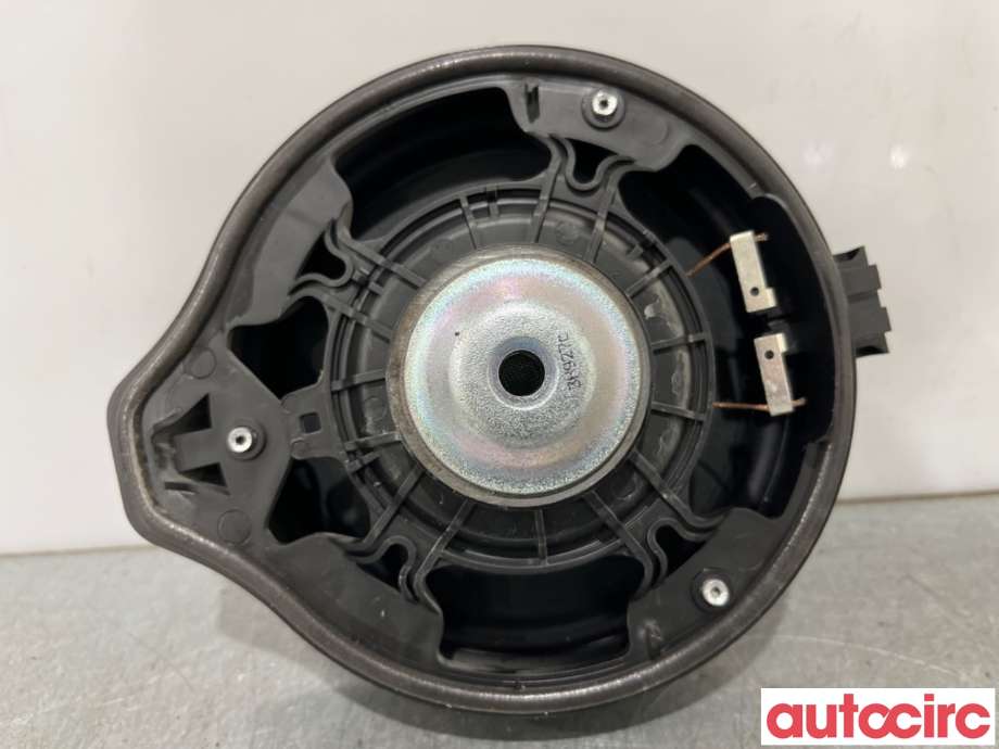 Bilstereo høyttaler til Mercedes A-Klasse 2012-2018 (W176) (W176) (MERCEDES|A2468200100|)