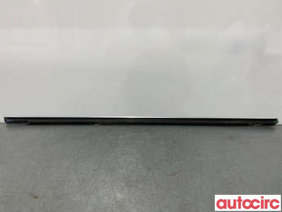 Lister til Mercedes A-Klasse 2012-2018 (W176) (W176) (MERCEDES|A1767350182|)