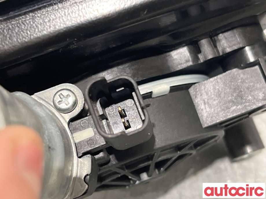 Ruteheis høyre bak til BYD Atto 2022-->> (BYD|SC2EM-6204109||SC2EM-6204109B)