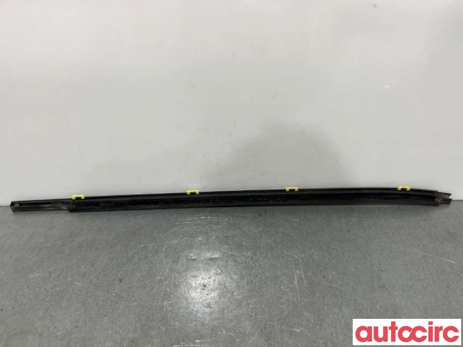 Lister til Lexus IS 2013-2020 (Type III) (XE30) (XE30) (LEXUS|6817453040|)