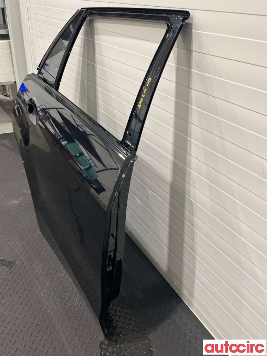 Dør høyre bak til Mercedes E-Klasse 2009-2013 (Fase 1) (W212) (W212) (MERCEDES|A2127300405|)