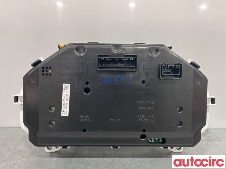 Instrumentpanel til Toyota Yaris 2014-2020 (Type III, Fase 2)  (TOYOTA|83800F5441|)