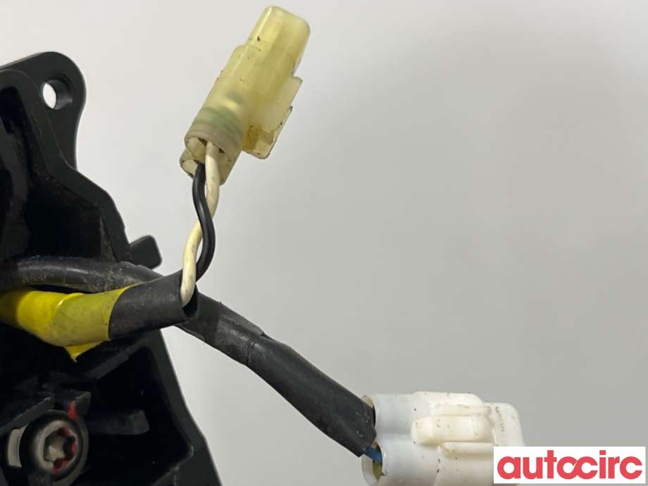 Dørhåndtak utv venstre foran til Suzuki SX4 S-CROSS 2013-->> (Type II) (SUZUKI|82810-57810-ZCC||82821-63J10)