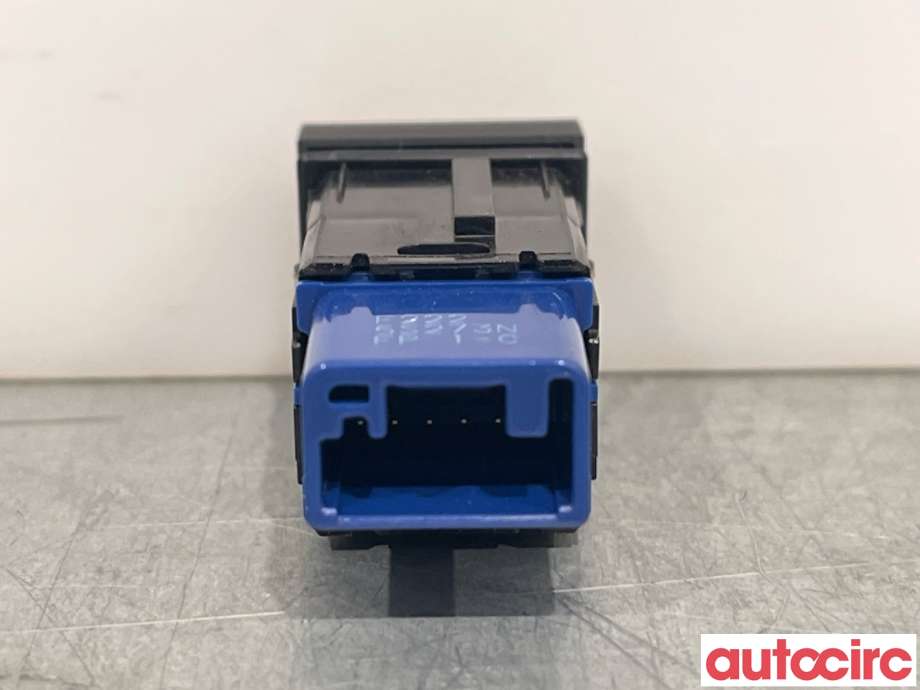 Bryter diverse til Toyota Yaris 2020-->> (Type IV)  (TOYOTA|8415302110|)